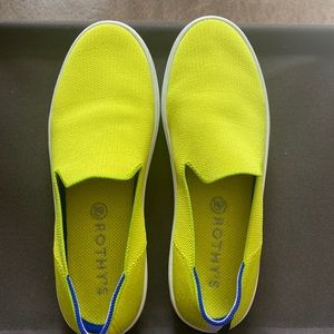VGUC Rothys Electric Lemon sneakers size 8.5